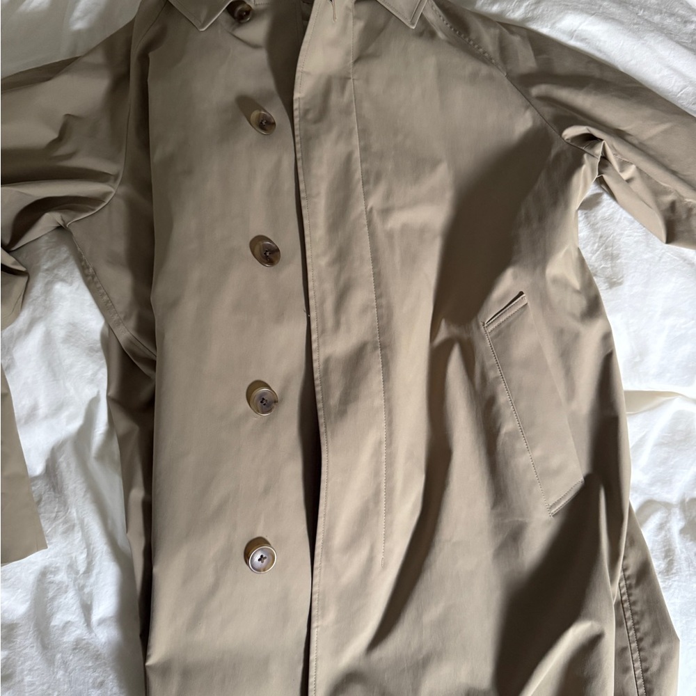 Uniqlo Classic Beige Men's Coat Large